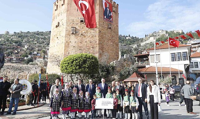 Atatürk'ün Alanya'ya gelişinin 89. yıl dönümü törenle kutlandı