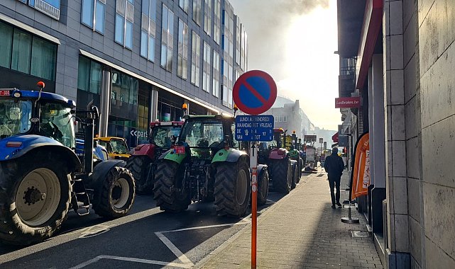 Avrupa Parlamentosu'nun önü savaş alanına döndü