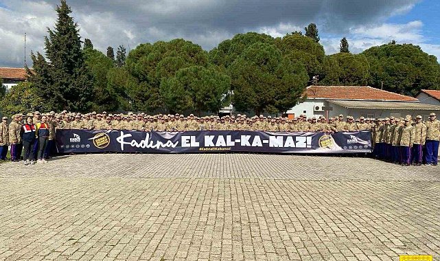 Aydın'da askerler, 'Kadına karşı şiddet' konusunda bilgilendirildi