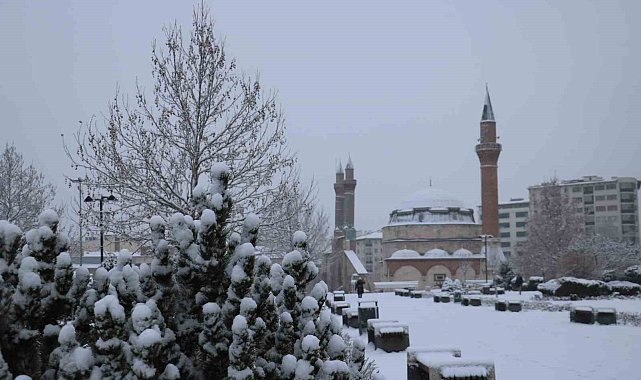 Aynı gün aynı bölge iki farklı kare