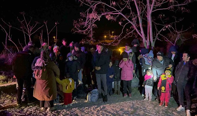 Ayvacık'ta 70 kaçak göçmen yakalandı, 5 organizatör gözaltına alındı