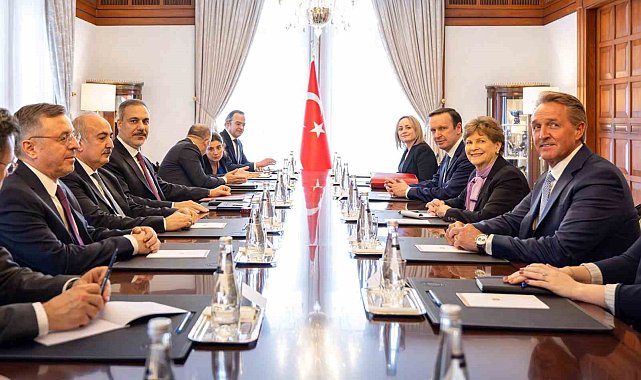 Bakan Fidan, ABD'li Senatörleri kabul etti