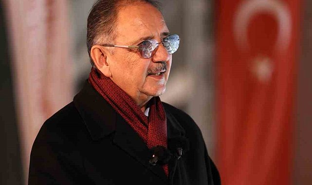 Bakan Özhaseki: "Deprem gibi hayati bir konuda bile algı çalışması yapmak isteyenler, vatandaşlarımızın söylediklerine kulak versinler"