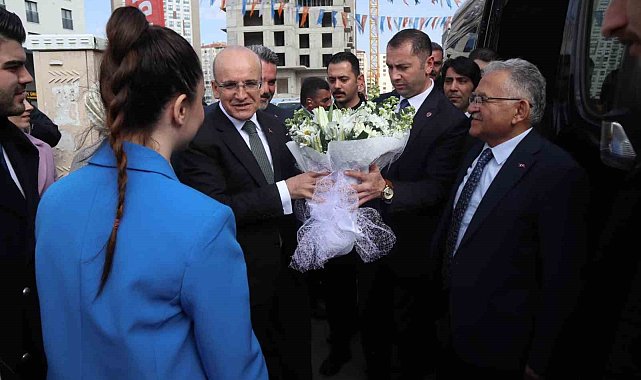 Bakan Şimşek ve Başkan Büyükkılıç iş insanları buluştu