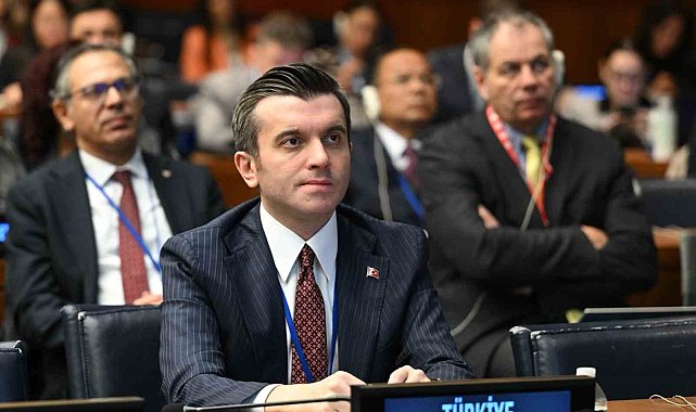 Bakan Yardımcısı Kıran: "Filistin halkıyla her türlü siyasetin ötesinde, insani değerlere dayalı bir dayanışma içindeyiz"