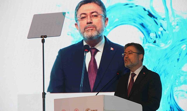Bakan Yumaklı: "Zannettiğimiz gibi sınırsız bir su kaynağımız yok"