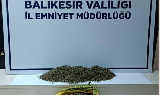 Balıkesir'de uyuşturucu taciri 2 kişi tutuklandı