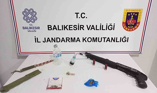 Balıkesir'de uyuşturucu taciri 6 kişi yakalandı