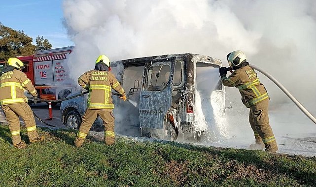 Bandırma&#039;da belediye aracı yandı