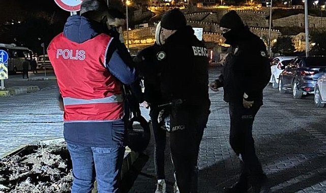 Bandırma'da motosiklet hırsızlarına suçüstü