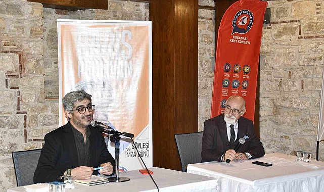 Barış Pehlivan Kuşadası'nda okurlarıyla buluştu