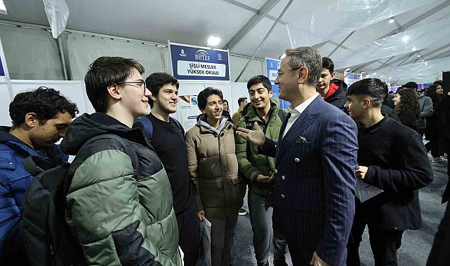 Başakşehir Üniversiteler Tanıtım ve Eğitim Fuarı'nın kapıları 9. kez açıldı
