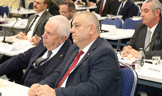 Başkan Bıyık konsey toplantısında