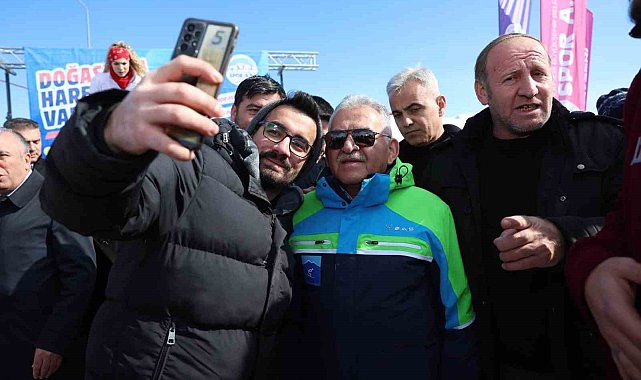 Başkan Büyükkılıç, Erciyes&#039;teki muhteşem Kış Festivaline katıldı