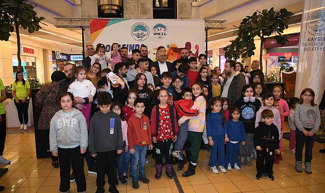 Başkan Büyükkılıç, Kayseri'yi sporun merkezi yapmaya devam ediyor