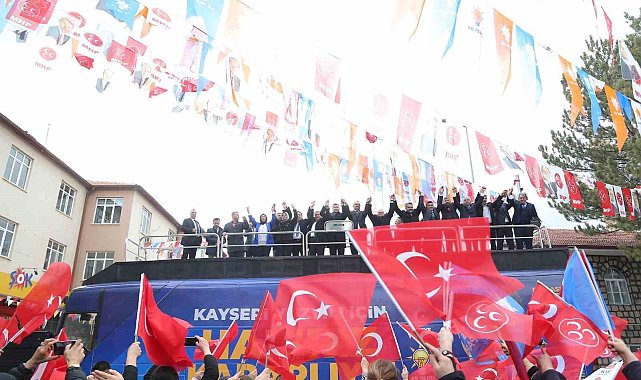 Başkan Büyükkılıç, Sarıoğlan'dan seslendi: "Daha güçlü bir şekilde hizmet edeceğiz"