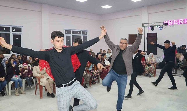 Başkan Güler, asker adaylarıyla zeybek oynadı