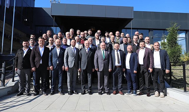 Başkan Özlü iş insanlarıyla bir araya geldi