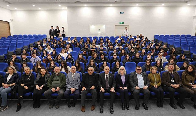 Başkan Özlü TED'li gençlerle buluştu