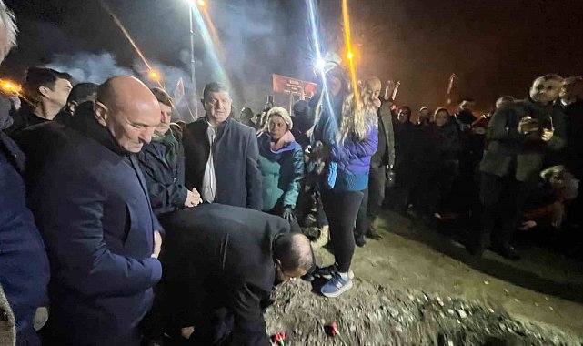 Başkan Soyer, Osmaniye'deki anma törenlerine katıldı