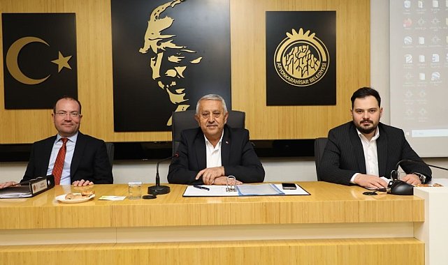 Başkan Zeybek: "Meclis üyelerimizler çok uyumlu bir çalışma gerçekleştirdik"