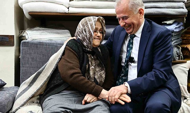 Başkan Zolan, tekstilin merkezinde vatandaş ve esnafla bir araya geldi