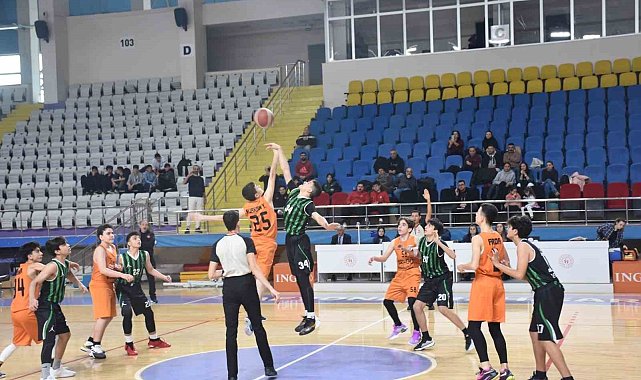 Basketbol U-14 ikinci Bölge Şampiyonası Afyonkarahisar'da başladı