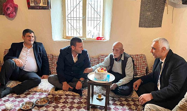 Batman'da 129 yaşındaki vatandaşın doğum günü kutlandı