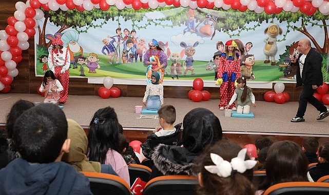 Bayburt Belediyesi çocukların yüzünü güldürdü