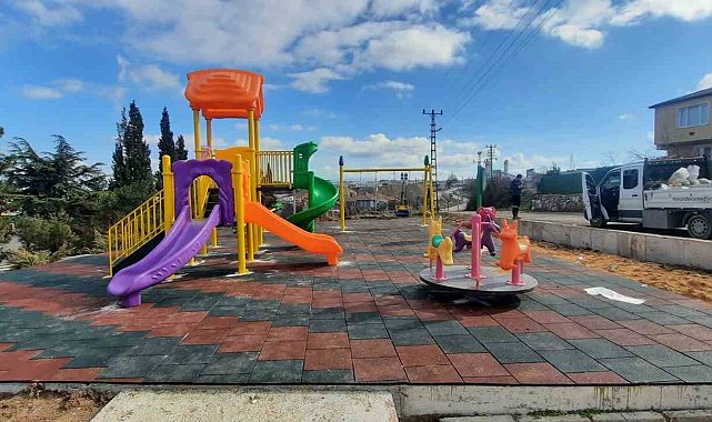 Belediyeden çocuklara iki yeni oyun alanı hazırlandı