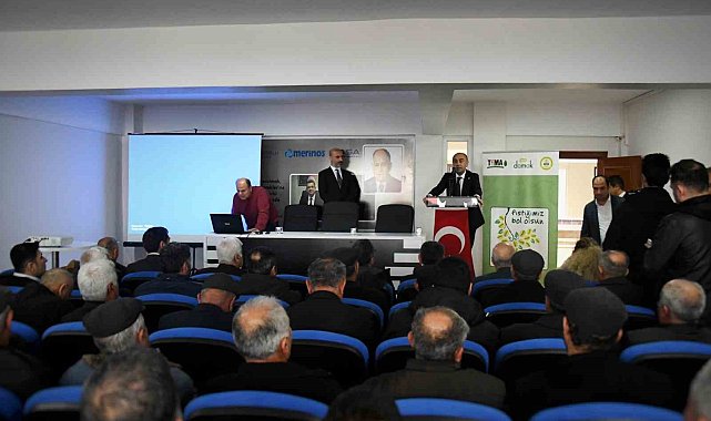 Besni ilçesinde fıstık çalıştayı düzenlendi