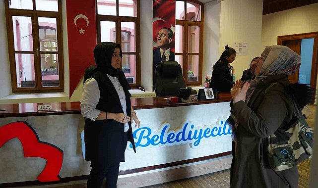 Bilecik Belediyesinde 'İşaret Dili Tercümanı' hizmet vermeye başladı