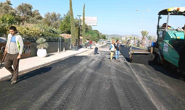 Bodrum'da sıcak asfalt çalışmaları devam ediyor