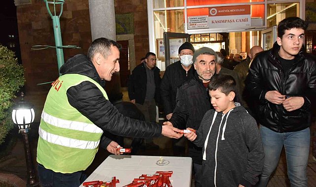 Bozüyük Belediyesi'nde Miraç Kandili'nde mevlit şekeri ikram etti