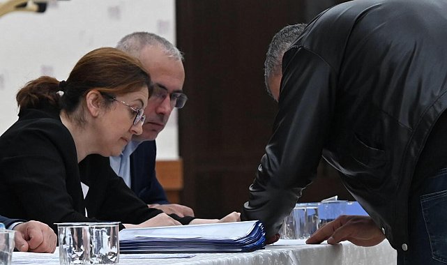 Bozüyük Belediyesine ait dükkanlar kiraya verildi