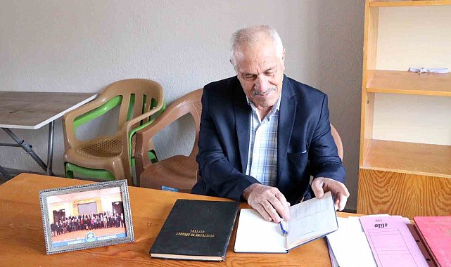 Bu muhtarın tek rakibi kendisi