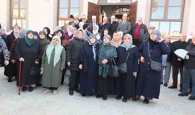 Burhaniye'de umrecilere coşkulu uğurlama