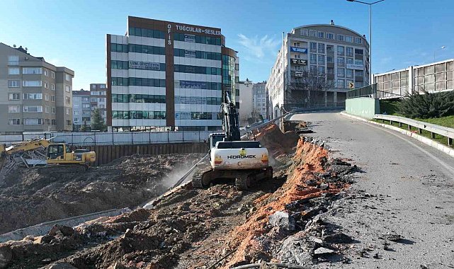 Bursa&#039;da göçen yolda çalışma başladı