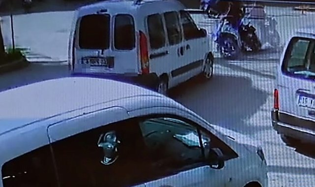 Bursa'da hafif ticari araç ile motosiklet çarpıştı: 1 yaralı