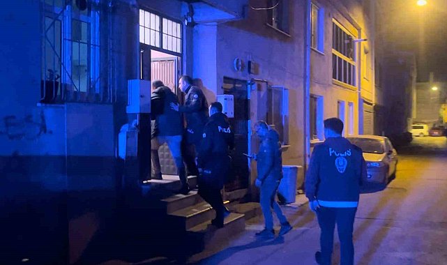 Bursa'da korkunç cinayet: Ailesinden 3 kişi tüfekle öldürdü