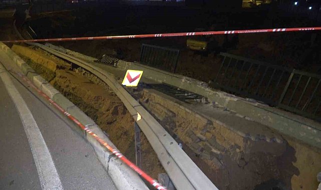 Bursa'da yol çöktü, ulaşım bir süreliğine trafiğe kapatıldı