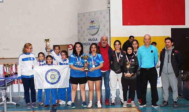 Büyükşehir Masa Tenisi sporcularından 8 madalya