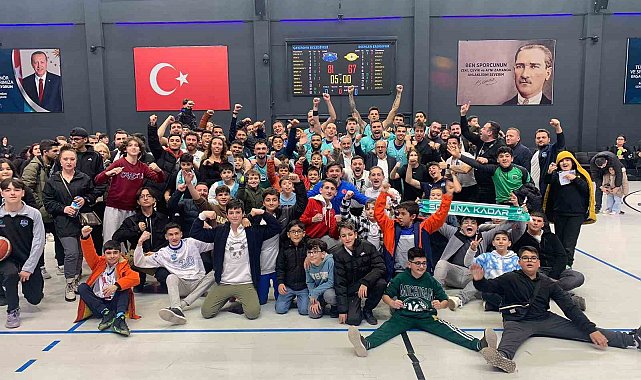 Çayırova Belediyesi Esenler Erokspor'u mağlup etti