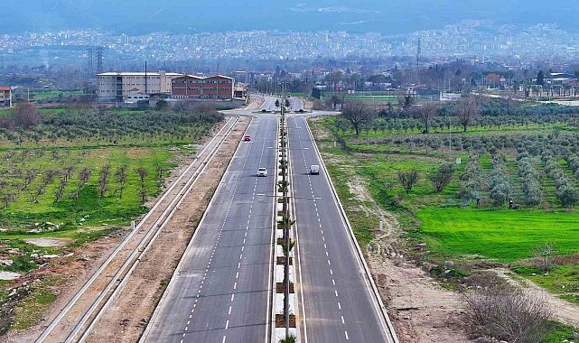 Çevre yolundan ilk geçişi Başkan Zolan Toog ile yaptı