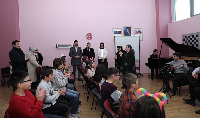 Çocuklar söyledi, Ertuğrul başkan dinledi
