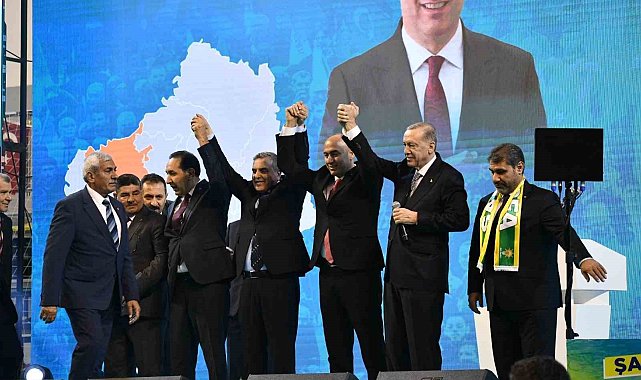 Cumhurbaşkanı Erdoğan Bozova Belediye Başkanı Suphi Aksoy ile yola devam dedi