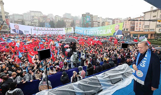 Cumhurbaşkanı Erdoğan: "Bölücü örgütün uzantıları ile 'DEM'lenenlere esaslı bir ders vermeye hazır mıyız?"