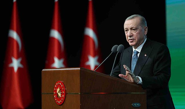 Cumhurbaşkanı Erdoğan: "Modernliği ve ilerlemeyi bir gardırobun iki kapağı arasına hapsettiler"