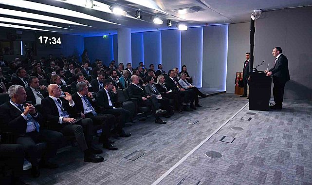 Cumhurbaşkanı Yardımcısı Yılmaz, Londra'da uluslararası yatırımcılarla bir araya geldi
