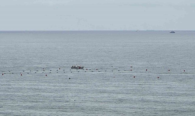 Dalgıçlar kayıp mürettebatı aramak için midye çiftliğine dalış gerçekleştirildi